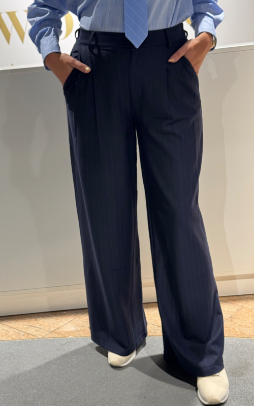K Design Pantalon Navy D560L